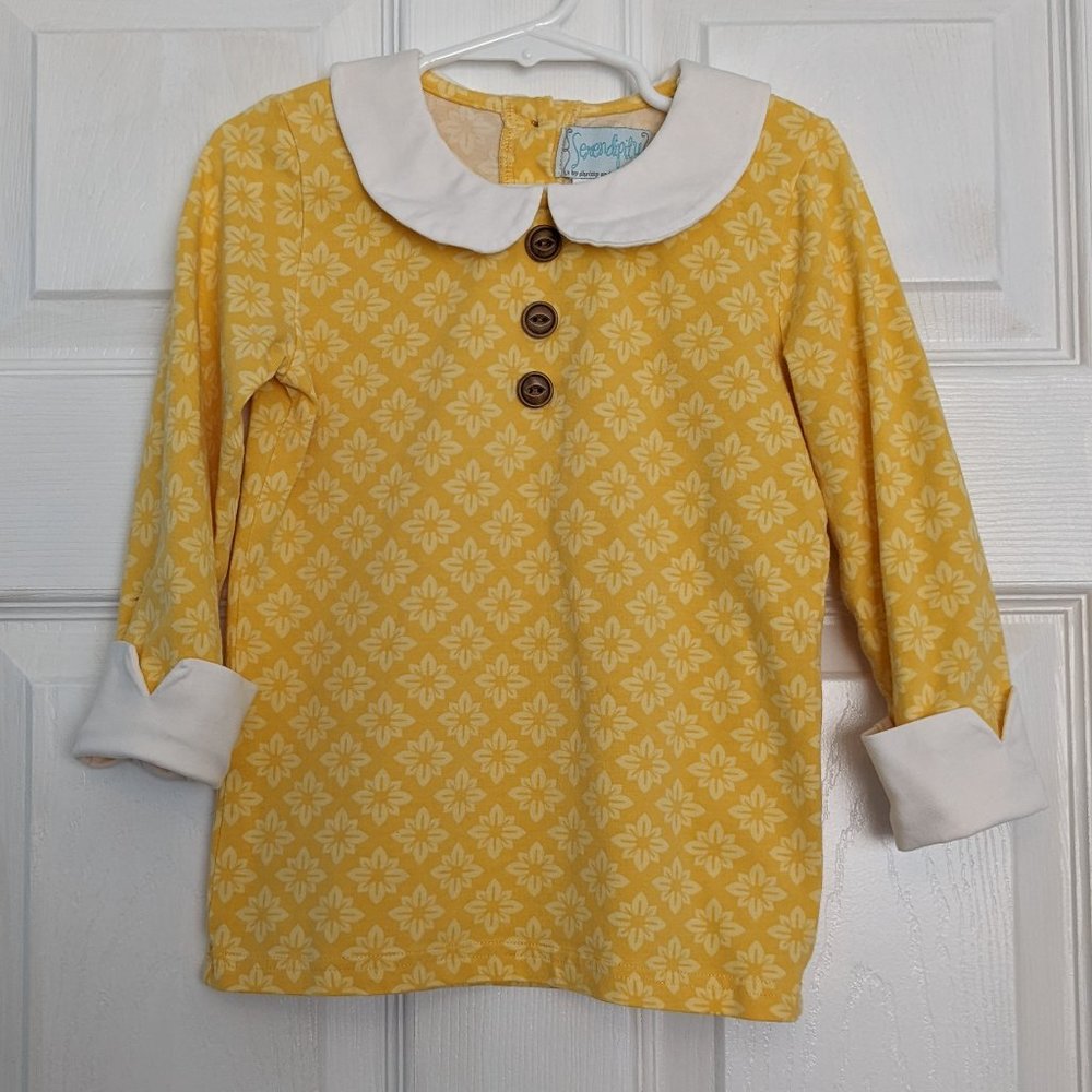 Shrimp and Grits Serendipity Cosic Medallion Shirt Size 4T